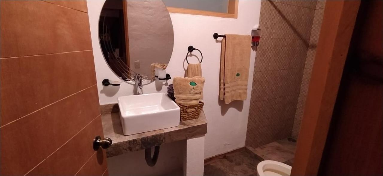 バジェ・デ・ブラボ Encino Houseヴィラ エクステリア 写真